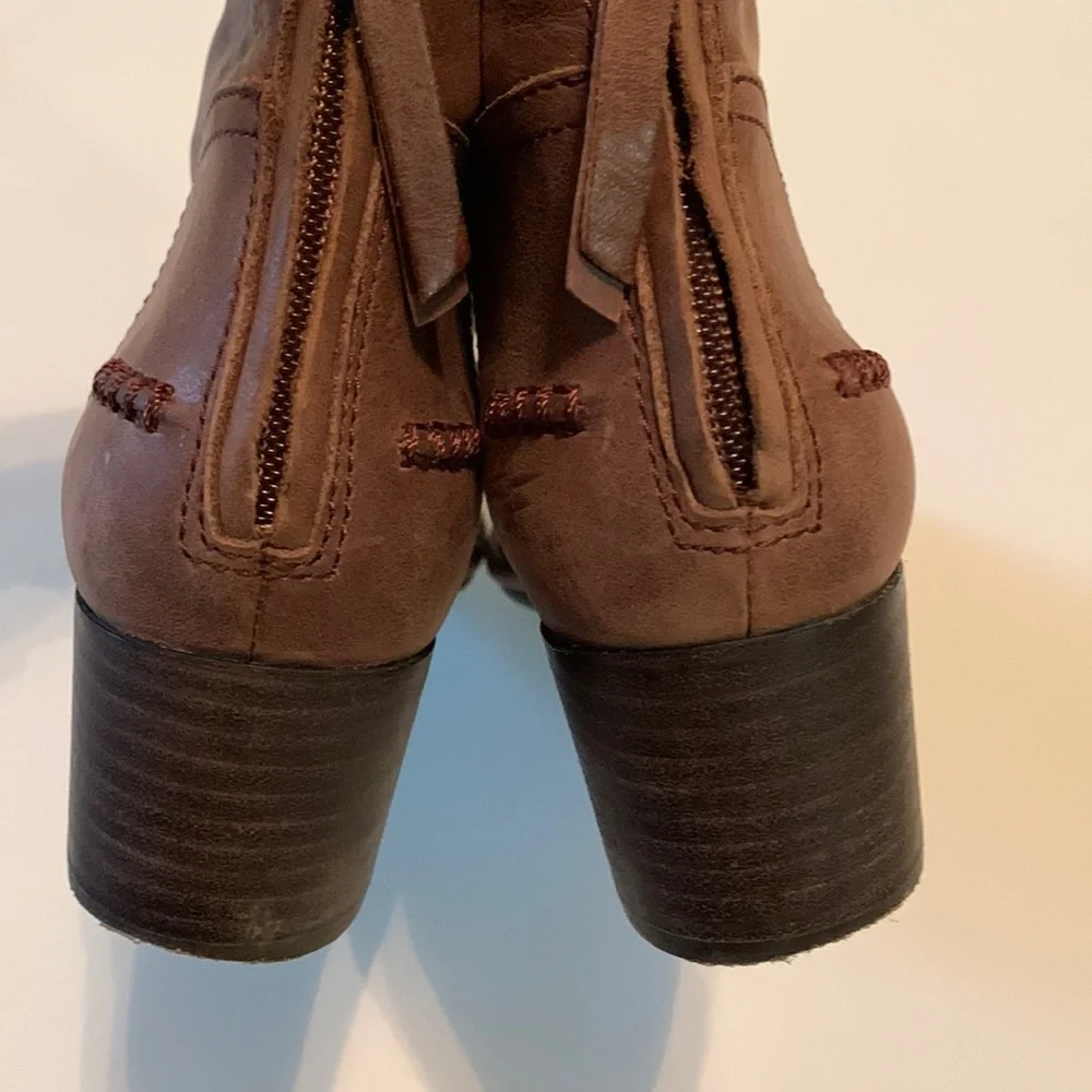 UGG Bandera Ankle Boot